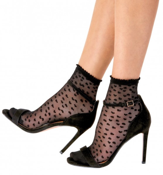 Pretty Polly Sheer Heart Anklet - Socquettes negras transparentes con un diseño de corazones